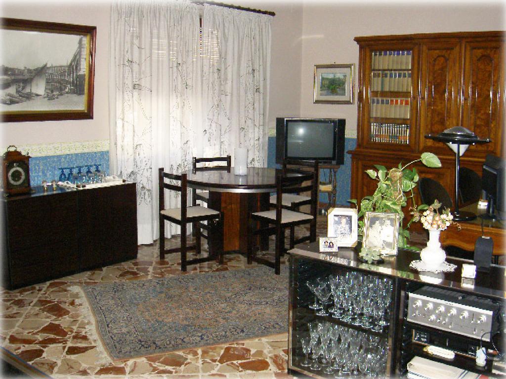 Casa Tina Maugeri Bed & Breakfast คาตาเนีย ภายนอก รูปภาพ