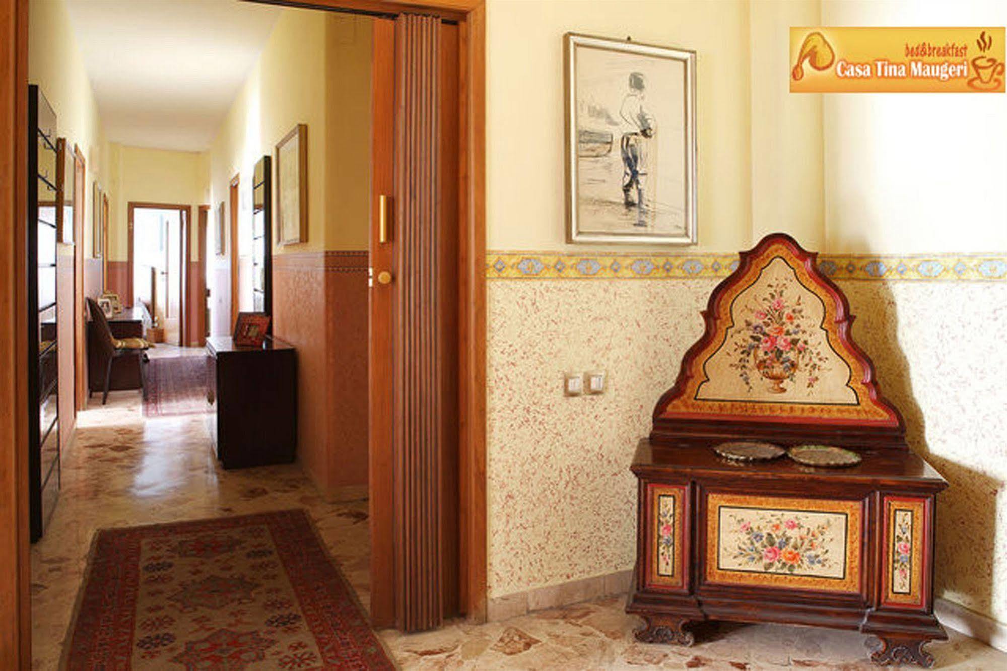 Casa Tina Maugeri Bed & Breakfast คาตาเนีย ภายนอก รูปภาพ