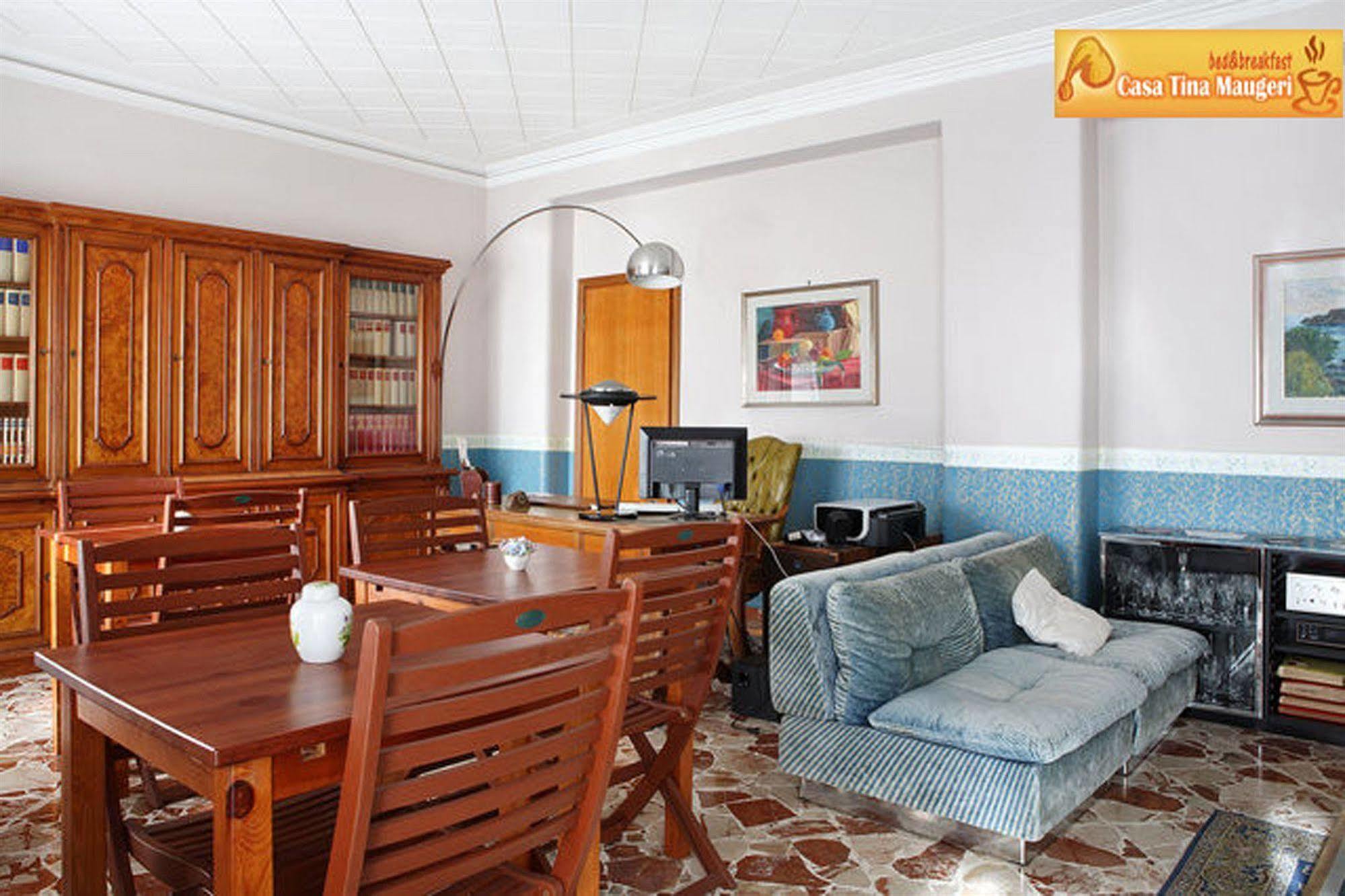 Casa Tina Maugeri Bed & Breakfast คาตาเนีย ภายนอก รูปภาพ
