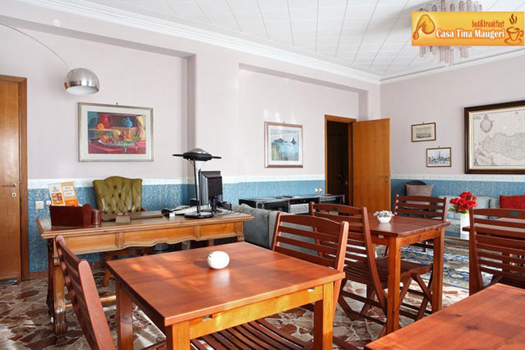 Casa Tina Maugeri Bed & Breakfast คาตาเนีย ภายนอก รูปภาพ